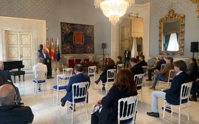 Alicante rememora a Miguel de Cervantes con motivo del Día Internacional del Libro