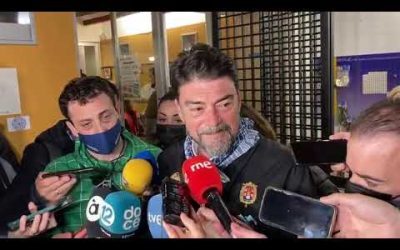 Cien mil alicantinos desafían a la lluvia para participar en la Romería