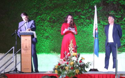 Barcala elogia el llibret que la barraca “No poem fer més” dedica a las Belleas del siglo XXI