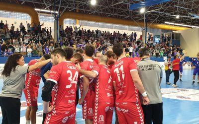 El EÓN Horneo Alicante cae con orgullo en Guadalajara en la última jugada del partido (28-27)