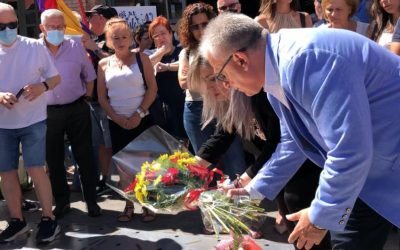 Alicante recuerda a las víctimas del bombardeo del Mercado Central