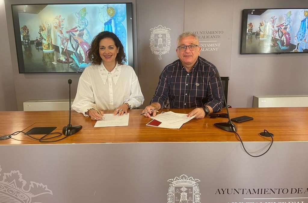 Cultura y Fogueres acuerdan que la Lonja acoja la Exposición del Ninot hasta 2024