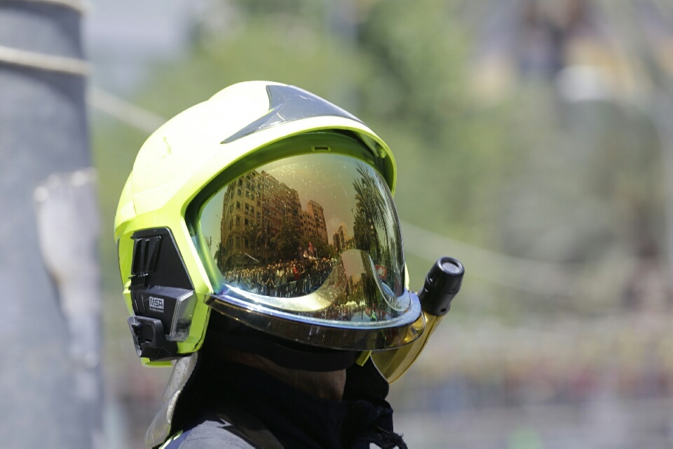 Cien bomberos, policías, voluntarios y sanitarios forman el dispositivo de las mascletás
