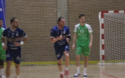 EL EÓN Horneo Alicante cae ante el Unicaja Banco SinFín en la ida de la promoción (29-36)