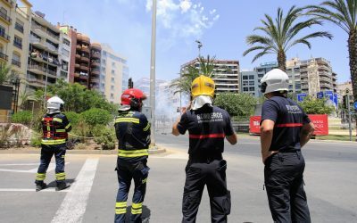 La Plaza de los Luceros vuelve a vibrar con las mascletàs