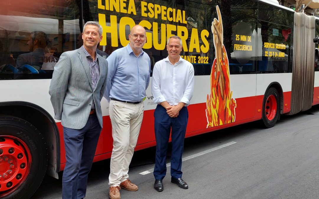 Alicante pone en marcha el autobús gratuito de las Hogueras Especiales