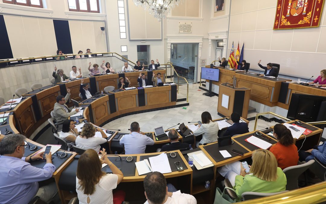 El pleno de la Diputación exige al Gobierno que actualice los precios del Imserso