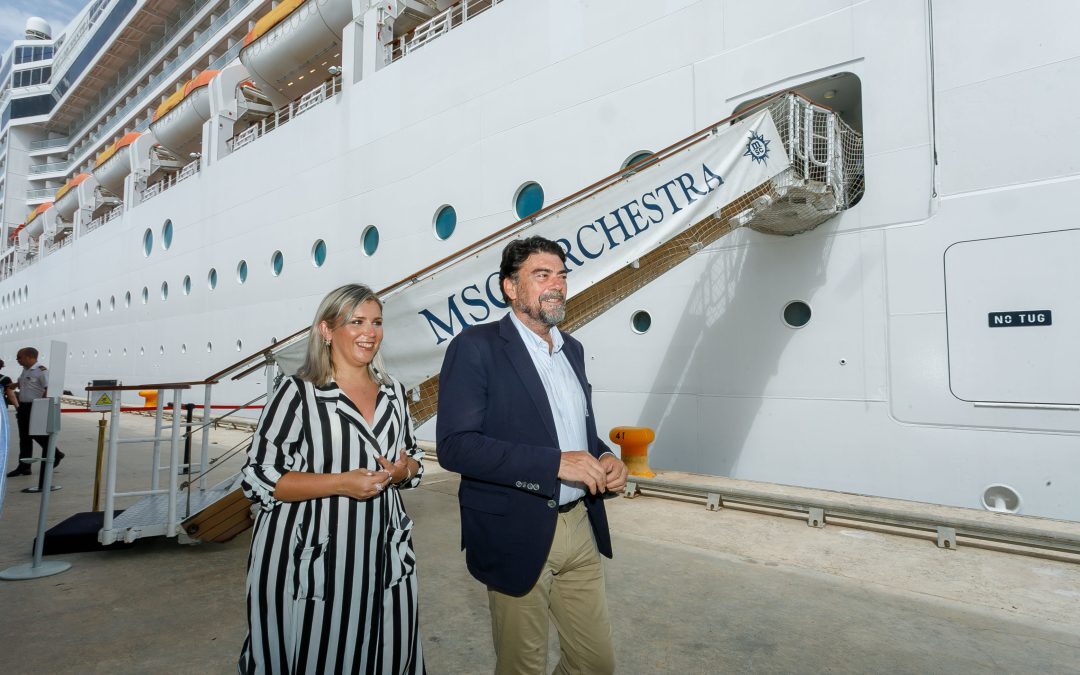 Alicante inaugura la temporada de cruceros con la primera salida del MSC Orchestra