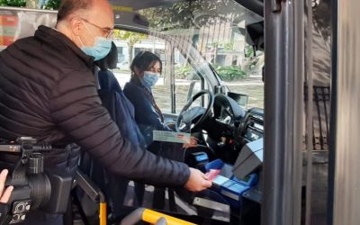 Alicante reduce el precio de los bonos y títulos multiviaje del bus un 30%