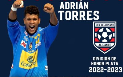 El EÓN Horneo Alicante firma por dos temporadas al joven guardameta Adrián Torres