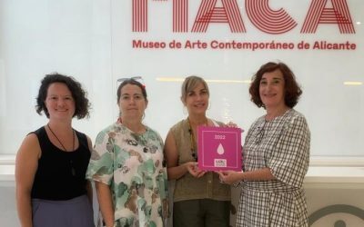 El MACA recibe la Gota MAV como reconocimiento por su labor para el fomento de la igualdad