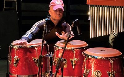 El Juan Gil-Albert organiza el concierto ‘Percusión con Pakito Baeza’ en la Explanada