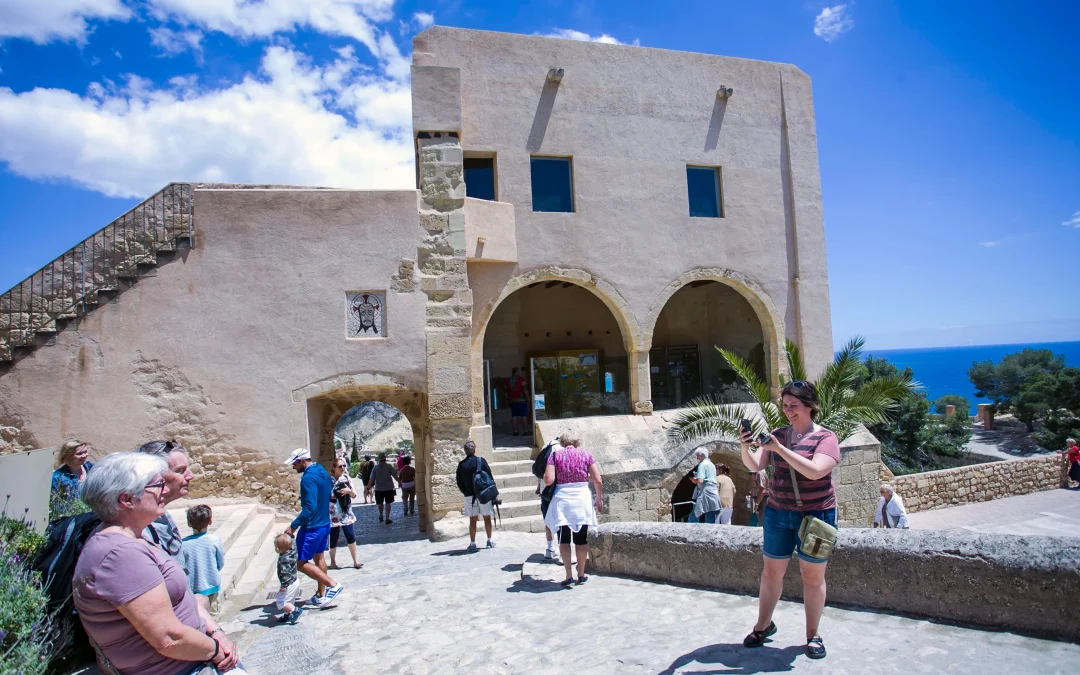 Récord en el Castillo de Santa Bárbara con 100.000 visitas en un mes procedentes de 87 países