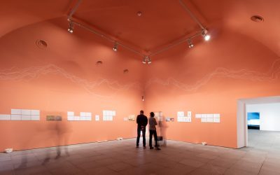 La sala de exposiciones de la Lonja presenta la exposición «Diálogos. Dos caminos hacia la luz»