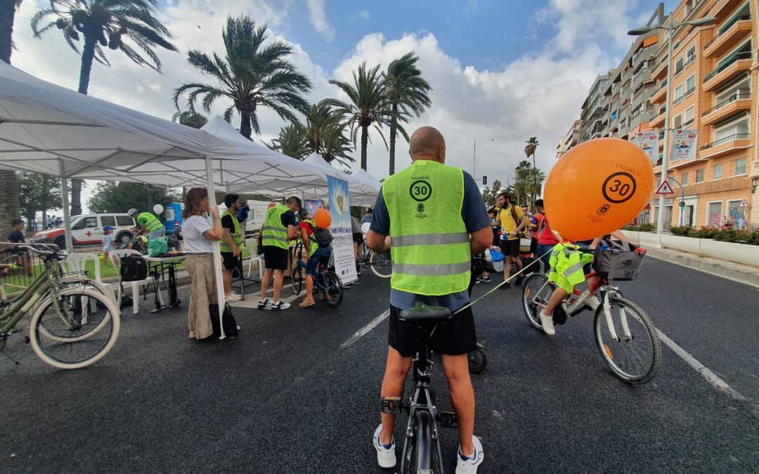 La Ciclovía del litoral vuelve a celebrarse en la Semana de la Movilidad