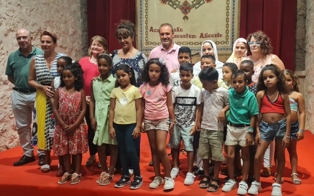 Alicante despide a los niños saharauis que han pasado el verano en la provincia