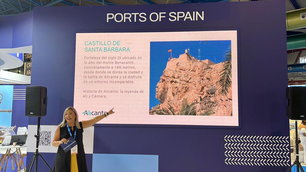 La vicealcaldesa explica a navieras y touroperadores el éxito turístico del Castillo