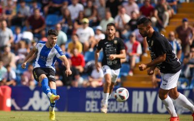 El Hércules rompe su mala dinámica con una sufrida victoria ante la Peña Deportiva (2-1)