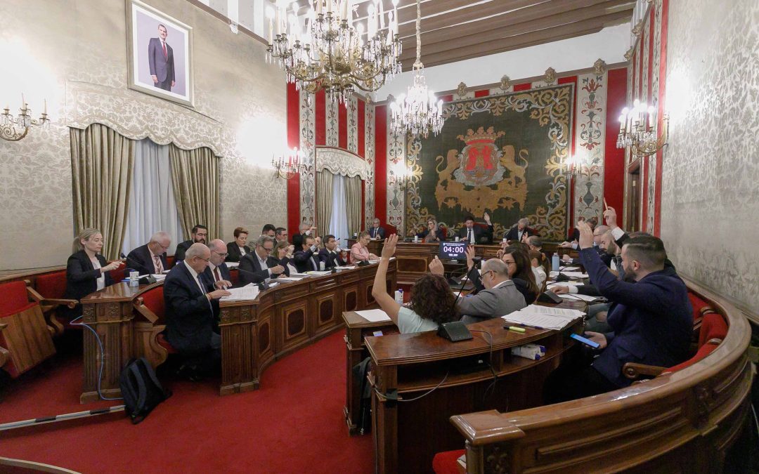 Alicante rechaza por mayoría «el ninguneo y la marginación» de los PGE