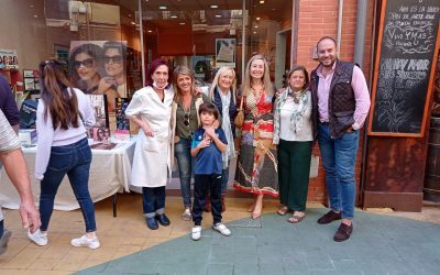 Cientos de personas acuden a ‘Botigues al Carrer’ y compran en el comercio local