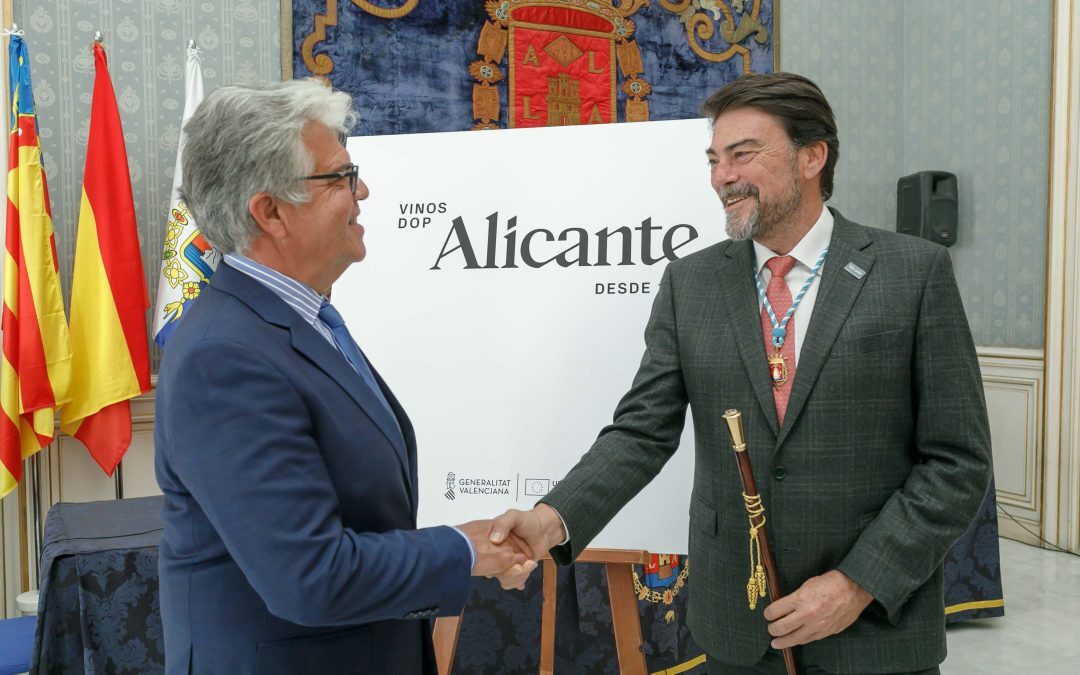 Barcala defiende la excelencia de los vinos alicantinos y el trabajo de la DOP Alicante