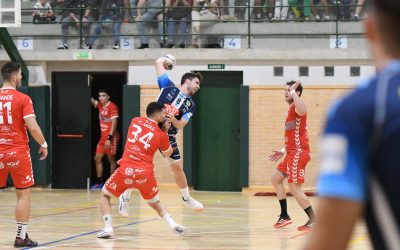 El EÓN Horneo Alicante recupera la solidez a domicilio y derrota al Trops Málaga (29-30)