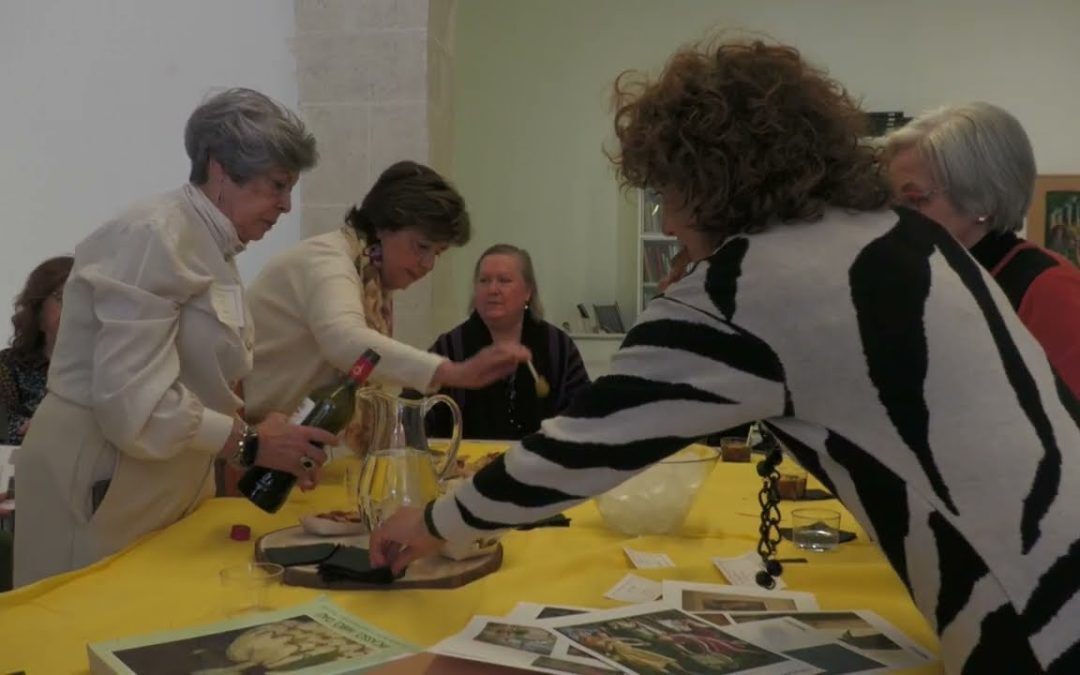 El aperitivo «Grandes artistas a secas» del MACA pone en valor el arte de las mujeres