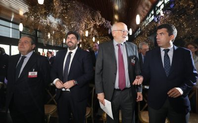 Mazón pide una financiación justa para la Comunitat en el pleno de empresarios