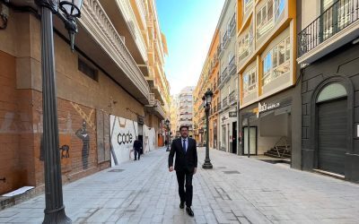 Barcala destaca el «gran impulso» de la peatonalización en la calle Bailén