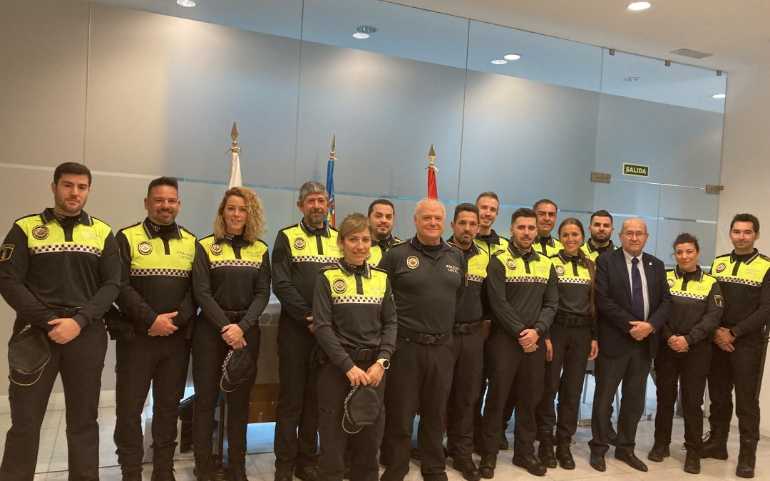 Alicante incorpora 14 nuevos Policías Locales para reforzar la unidad de Barrios