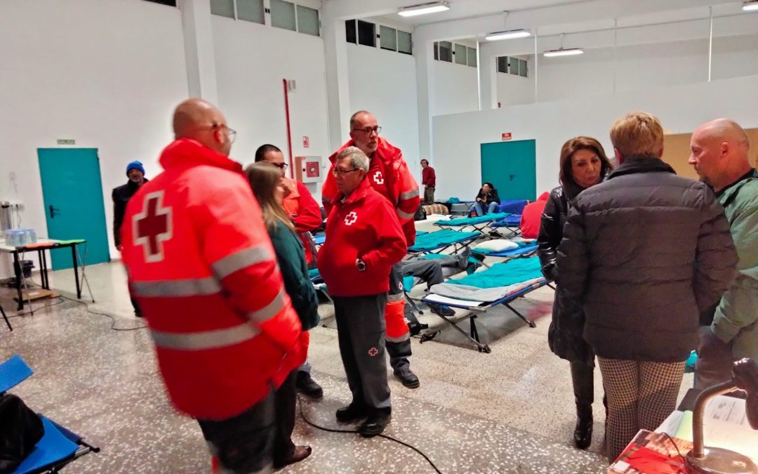 Cruz Roja y Acción Social refuerzan la atención a las personas sin hogar por el frío