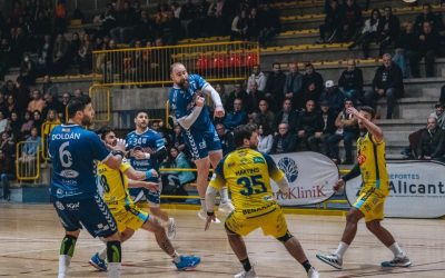 El EÓN Horneo Alicante supera al TROPS Málaga y se consolida en el grupo de cabeza (24-19)
