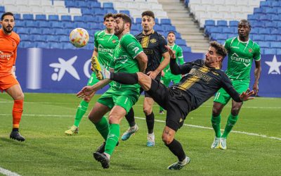 El Intercity empata ante un Cornellá (0-0) en inferioridad numérica durante una hora