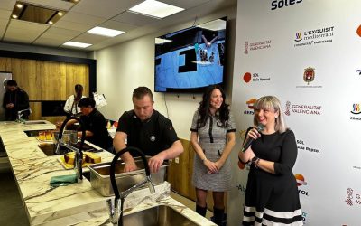 El aperitivo más alicantino de los “Soles Repsol” sorprende en el Mercado Central