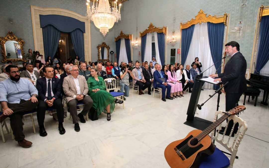 La ciudad de Alicante rinde tributo al pueblo gitano en su Día Internacional