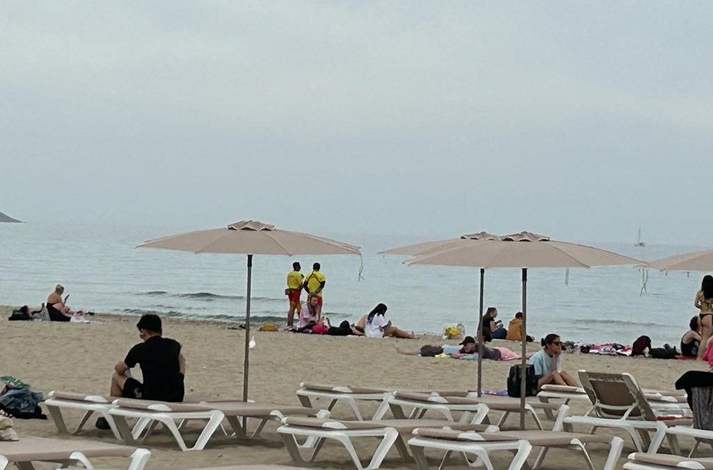 Los socorristas refuerzan la seguridad de las playas esta Semana Santa