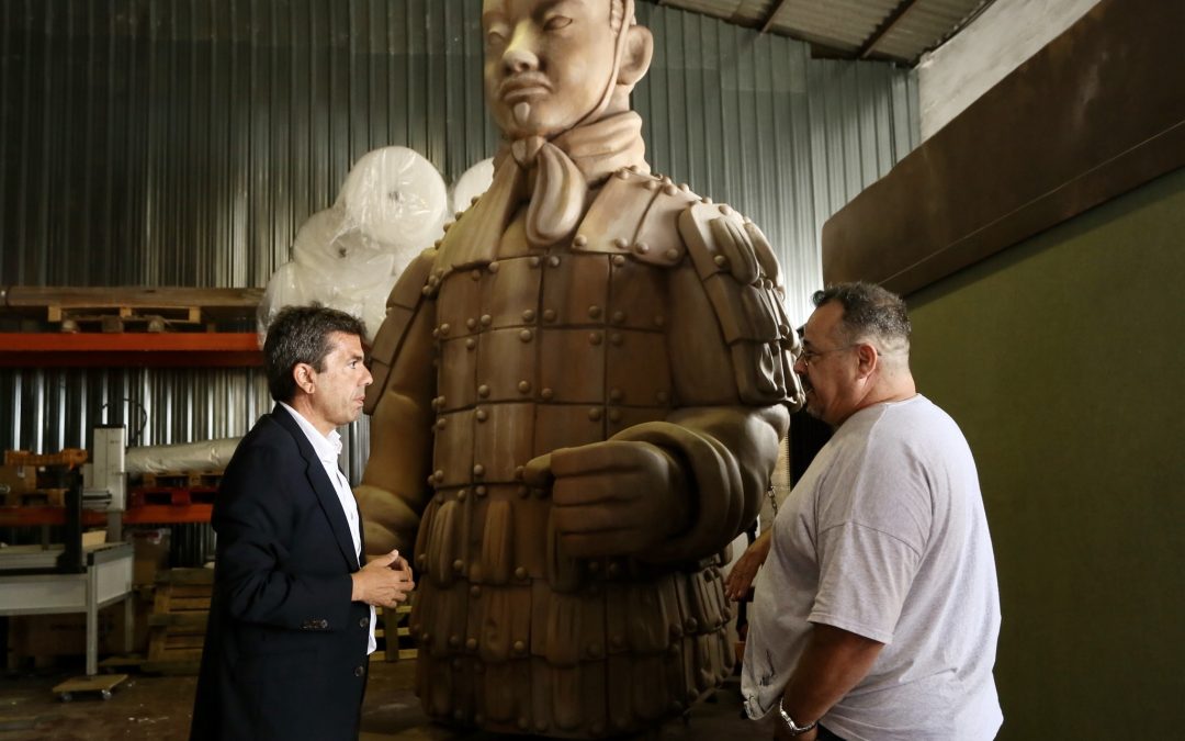 El MARQ exhibirá en La Explanada la figura de un guerrero de Xi’an de once metros de altura