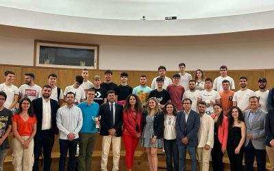 Barcala hace entrega de los trofeos de la Semana del Deporte organizada por la Universidad de Alicante