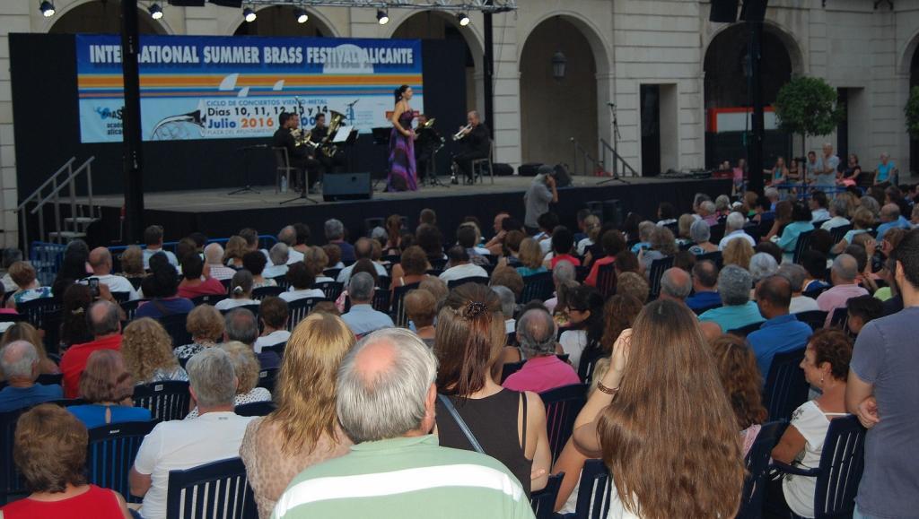 ‘Verano de músicas’ llega a la Plaza del Ayuntamiento desde el 7 de julio al 15 de agosto