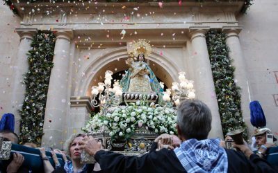 La Santa Faz acompaña a la Virgen del Remedio en el aniversario de su coronación