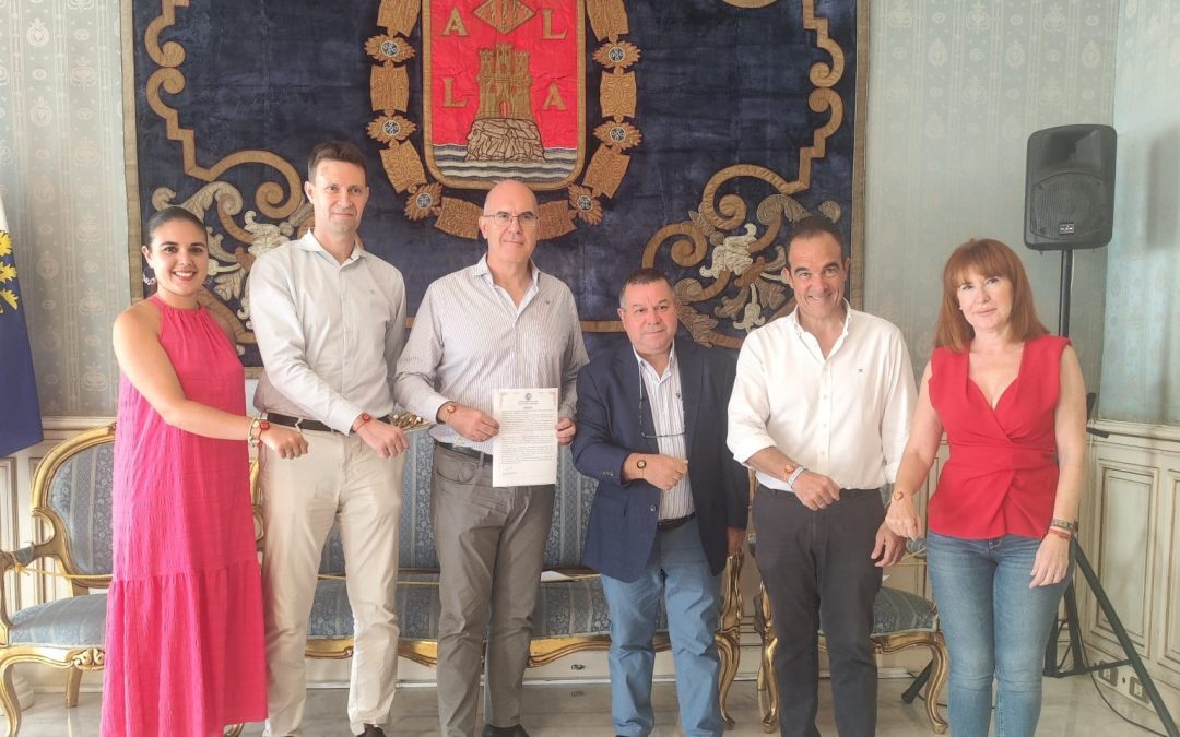 Alicante y la India se unen con la celebración del Ritual de los Lazos en el Ayuntamiento