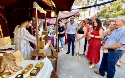 El zoco árabe actúa como reclamo para el Gran Desembarco Moro de este viernes