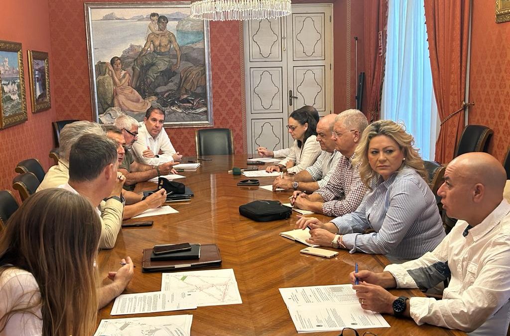 Alicante refuerza las líneas de bus, la seguridad y la limpieza del Cementerio