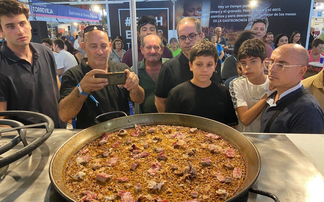 3.000 personas disfrutan del estand municipal en la feria Gastronómica  