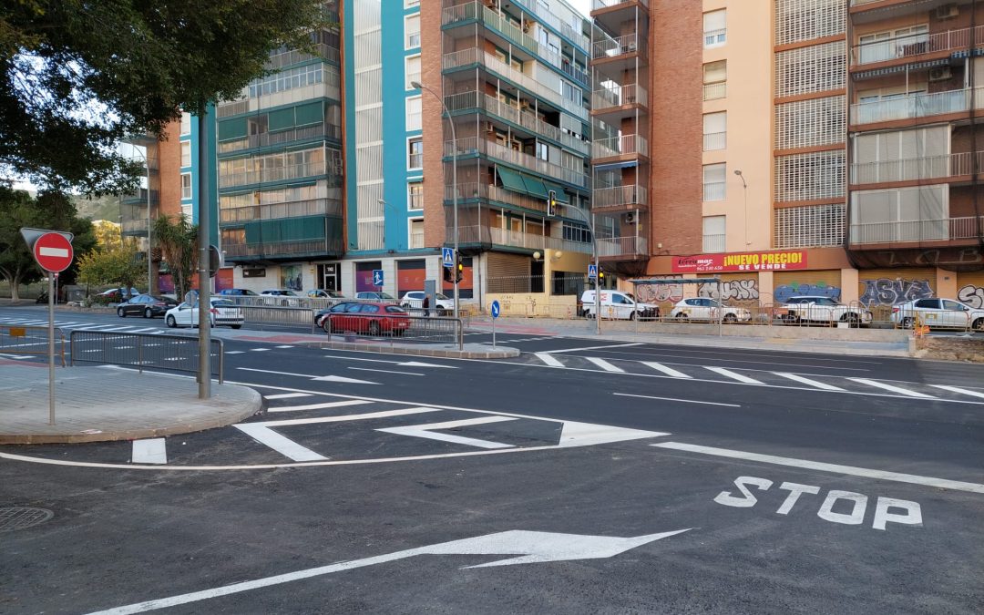 Alicante activa el nuevo paso peatonal de la Goteta solicitado por los vecinos