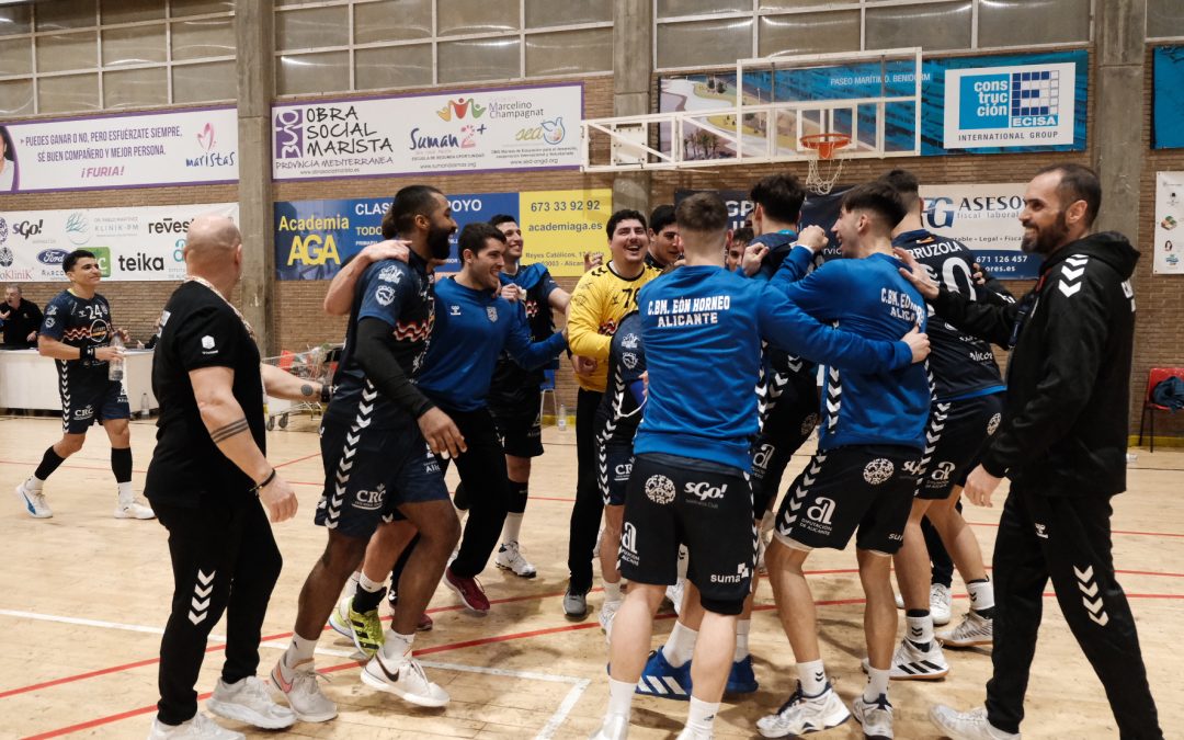 El EÓN Horneo Alicante estrena el año con un brillante triunfo ante Zamora (27-14)