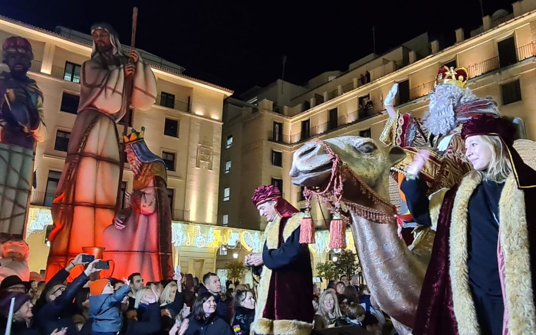 La Cabalgata de los Reyes reúne a 60.000 personas y cierra una Navidad de récords