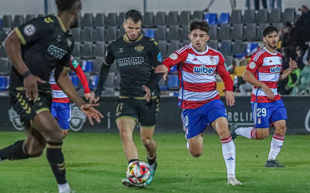 El Intercity se deja dos puntos en el último suspiro ante el filial del Granada (1-1)