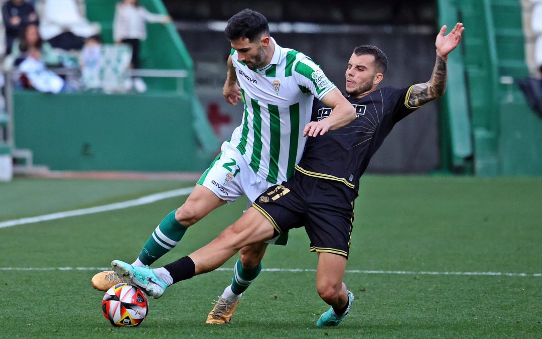 El Intercity cae por la mínima en Córdoba (1-0) y se aleja de la zona de playoff