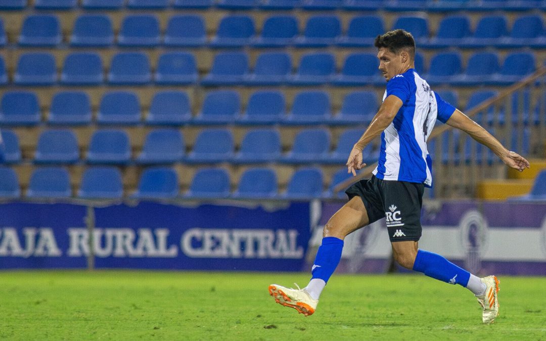 El Hércules cede al central alicantino Sergi Molina a la Gimnástica Segoviana hasta final de temporada